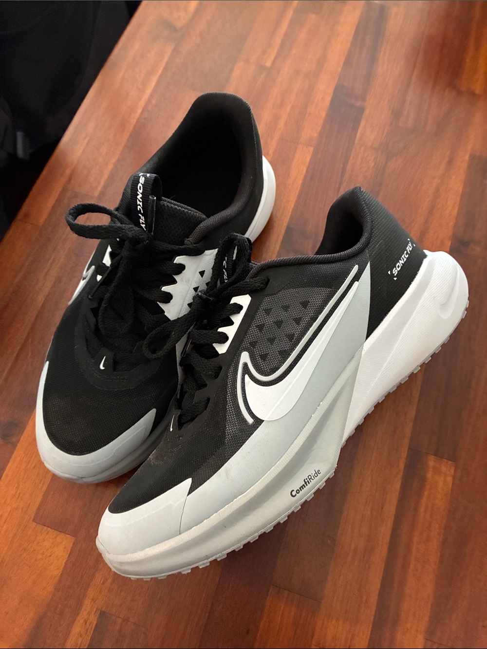 Nike Men’s Black and White Athletic Running Shoes